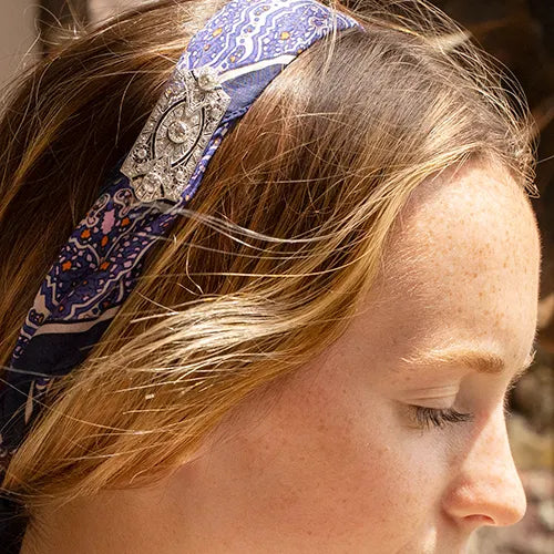 How to Wear a Brooch