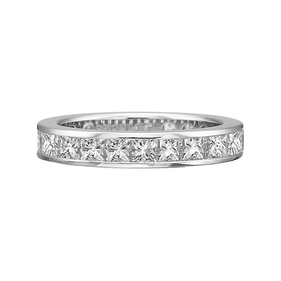 Classic Diamond Wedding Band in 18K White Gold