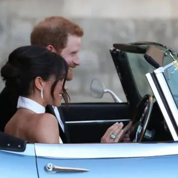 Meghan and Harry in car