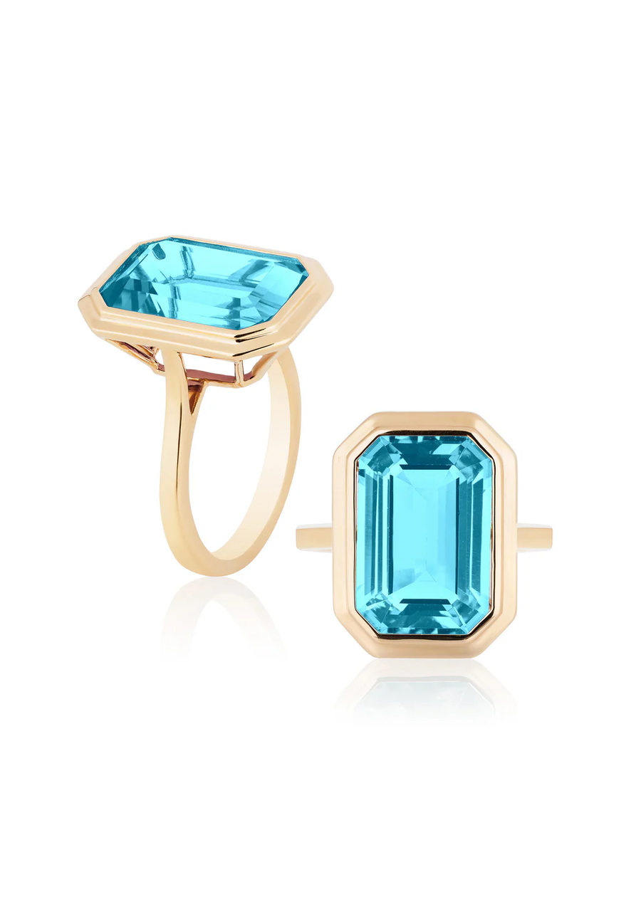 Manhattan 9.38ct Emerald Cut Blue Topaz Bezel Set Ring in 18K Yellow Gold, size 6.5