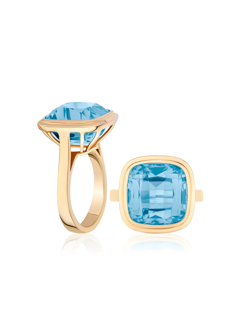 Manhattan 9.55ct Cushion Cut Blue Topaz Ring in 18K Yellow Gold, size 7