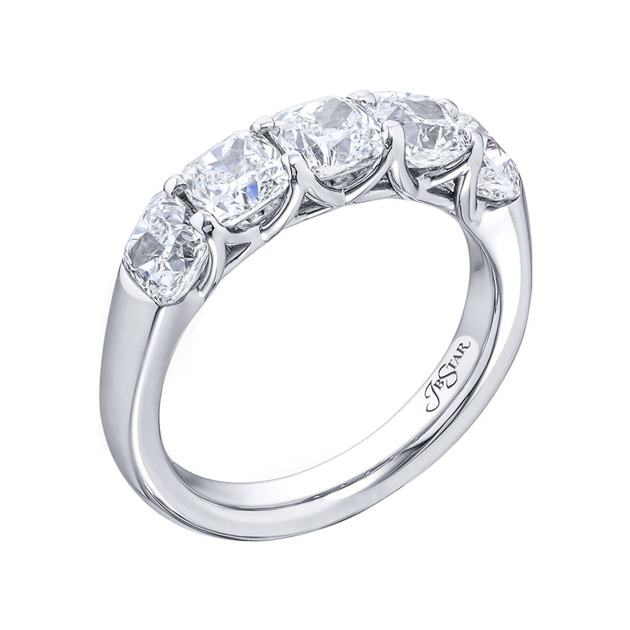 Cushion-cut 5-Stone Diamond Band